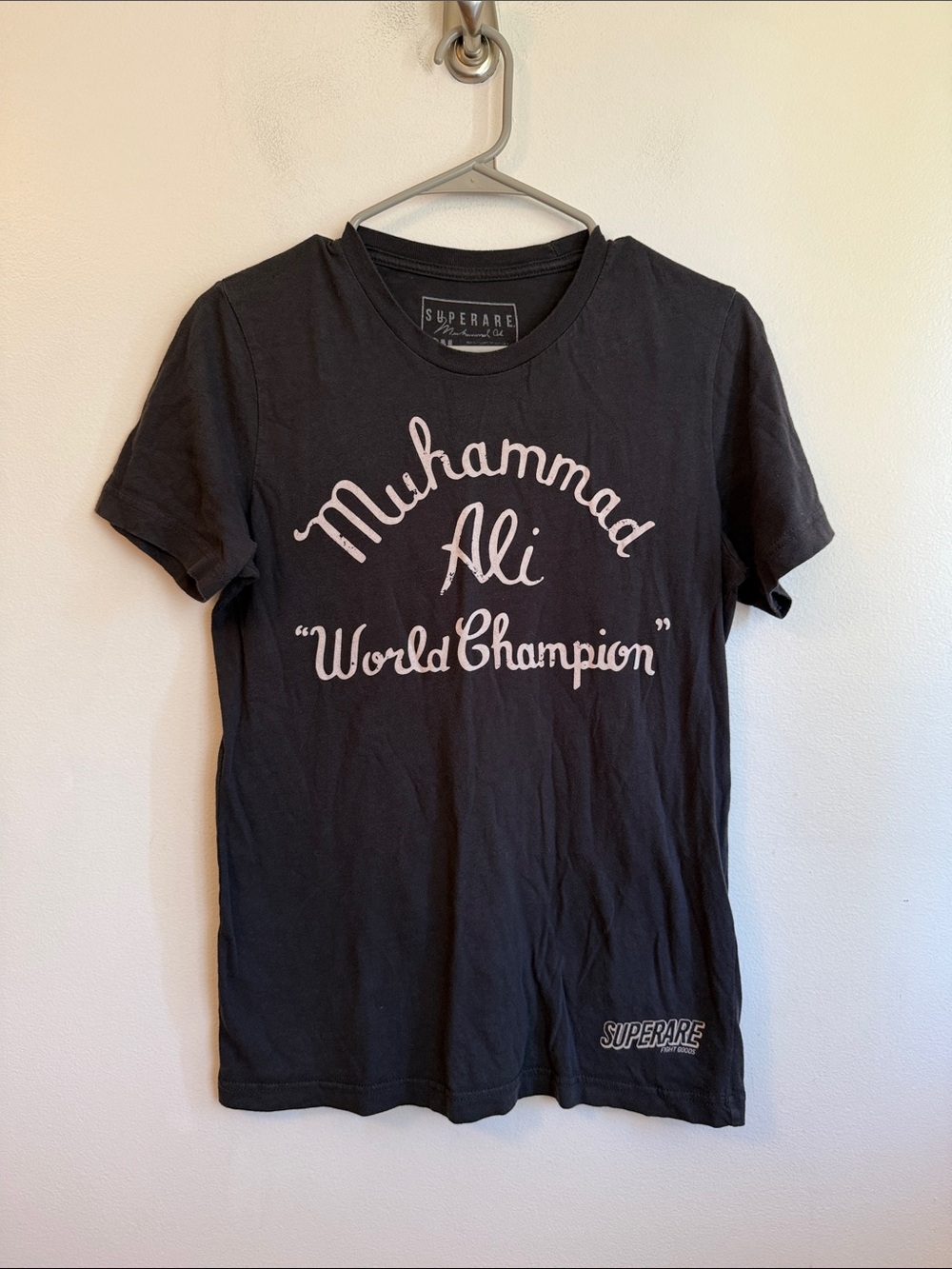 Preowned Women’s size small black Superare x Ali short sleeve t-shirt